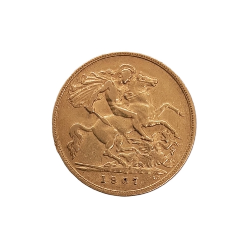 841 - Edward VII (1901 - 1910) A gold half sovereign coin, 1907.