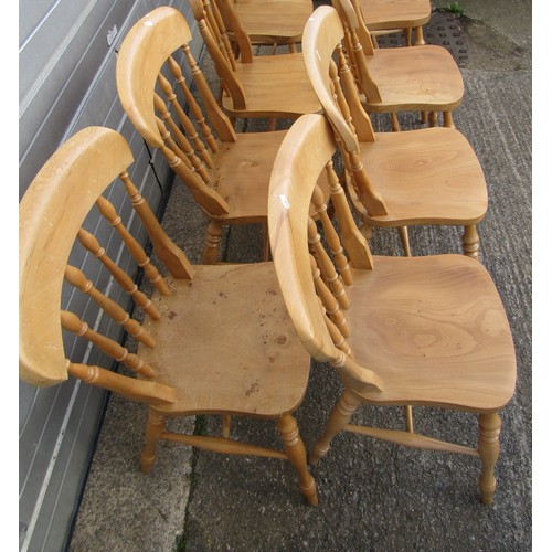 1712 - A set of eight modern Victorian Windsor style kitchen chairs