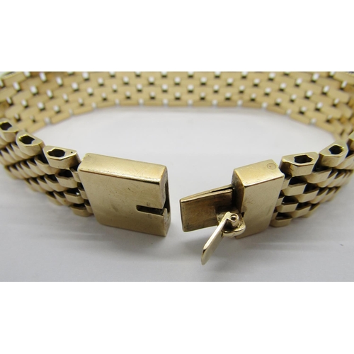 330 - Vintage 9ct brick link bracelet, maker 'B&S', Birmingham 1953, 19.5cm L approx excluding inner clasp... 