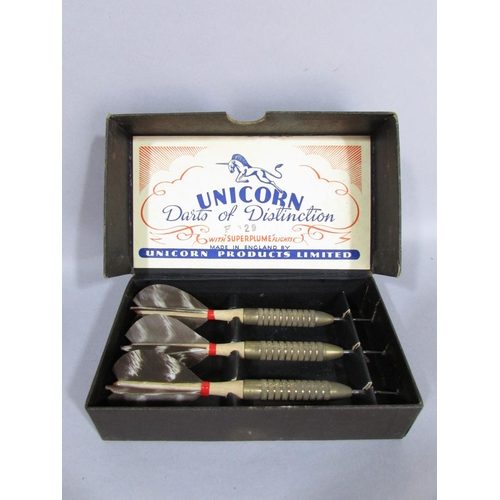 545 - A miscellaneous vintage items including Stead Safety Razors, a set of darts with duck feathers, a bo... 