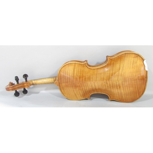 580 - A mid 20th century Italian violin, bearing a label to the interior, “Genarro De Luccia Fece in Casig... 