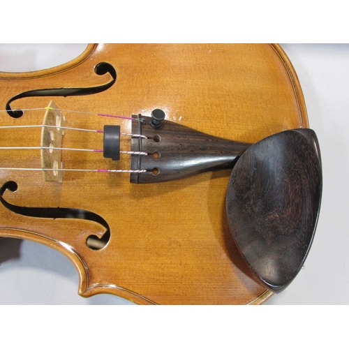 580 - A mid 20th century Italian violin, bearing a label to the interior, “Genarro De Luccia Fece in Casig... 