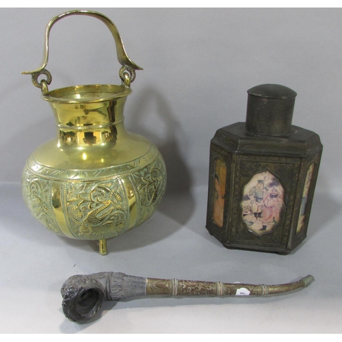 592 - An interesting miscellaneous collection: Chinese and other object d’art to include a caddy flask wit... 