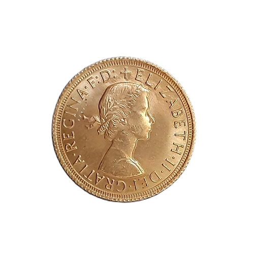 866 - Elizabeth II (1952 - 2022) A gold full sovereign coin, 1968.