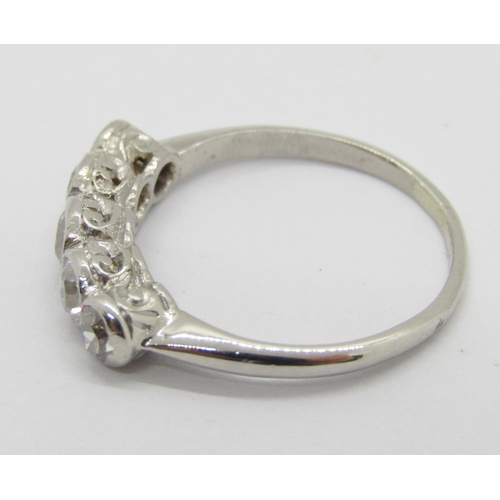 391 - Platinum bezel set old-cut diamond five stone ring, size M/N, 3.5g