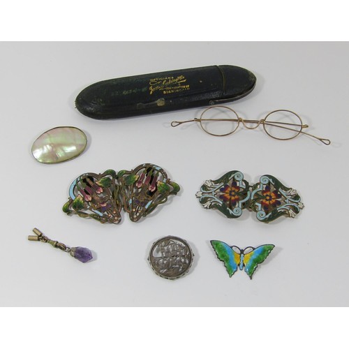 428 - Collection of antique jewellery to include an early 20th century enamelled silver butterfly brooch, ... 