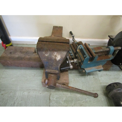 1737 - Two roller bars, vice, Axminster grinder, woodstar extractor, etc