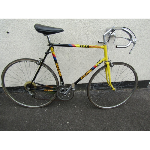 1747 - A vintage Raleigh team banana racing bike in original livery