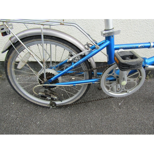 1749 - 2 folding bikes - A Raleigh and a Ridgeback model