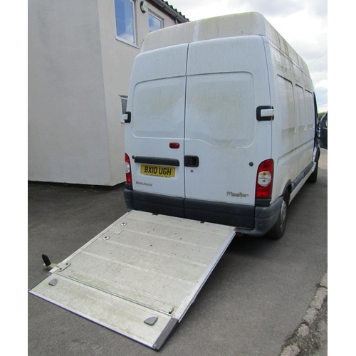 1692 - Renault Master LH35-DCI-100 panel van, white, 2464cc, Diesel first registered August 2010, reg no BX... 