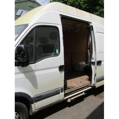 1692 - Renault Master LH35-DCI-100 panel van, white, 2464cc, Diesel first registered August 2010, reg no BX... 