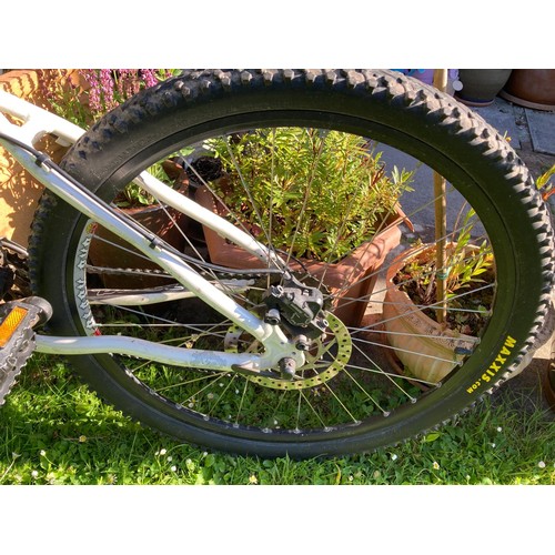 1740A - Kona Cinder Cone Mountain Bike