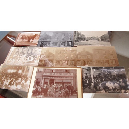 736 - A quantity of Victorian, Edwardian and later photograph albums (7) together with a large collection ... 