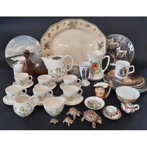 93 - A mixed collection of ceramics to include Carlton ware Magnolia, Royal Doulton series ware, etc