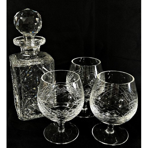 142 - A group of Edinburgh crystal drinking glasses and decanter, comprising 9 large wines, one smaller wi... 