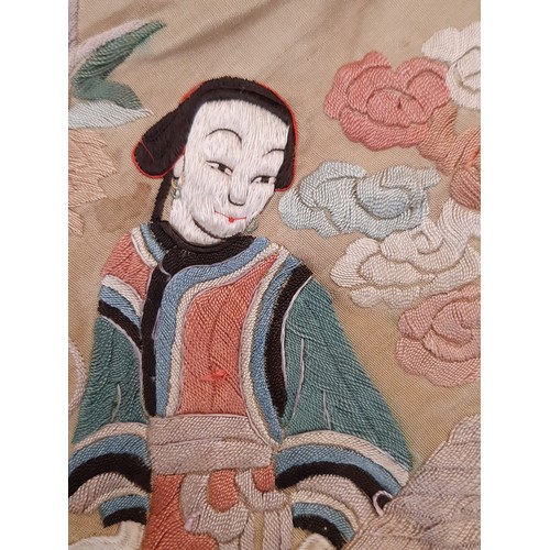 921 - Chinese silk piano shawl, late 19th/ early 20th century embroidered with figures in front of a pagod... 