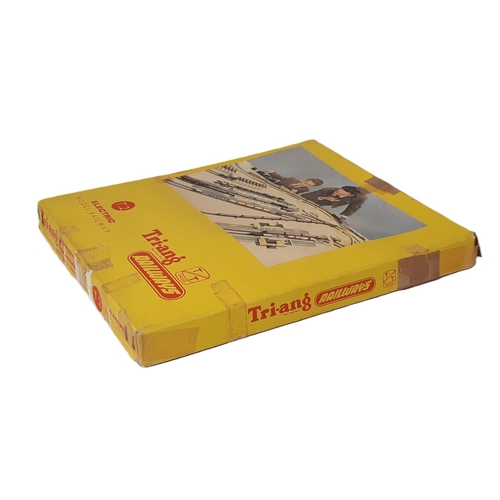 850 - TT gauge Triang T2 Electric Model Railway set circa 1957-64, in original box