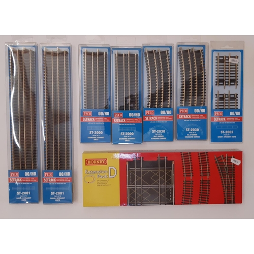 855 - Boxed model rail track comprising Peco H0/00 Setrack packs ST-2001 x2, ST-2000 x2, ST-2030 x2, ST-20... 