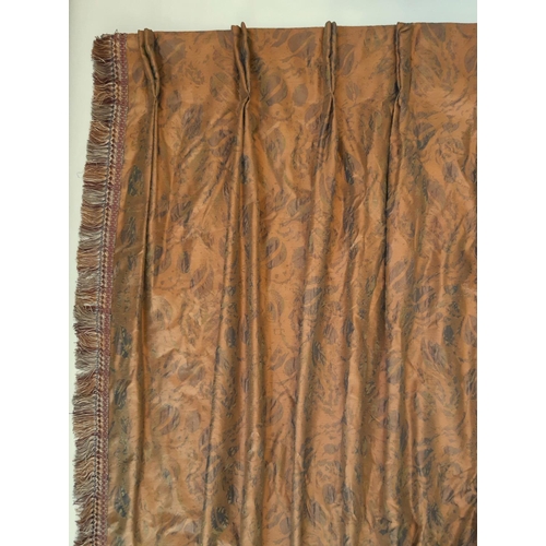 924 - Two pairs of curtains in a shot silk type fabric with jacquard weave, with pinch pleat heading, gree... 