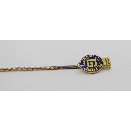 289 - Order of the Garter 9ct stick pin with enamelled motto 'Honi Soit Qui Mal Y Pense', maker Turner & S... 