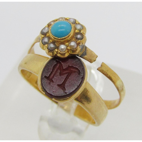 303 - Victorian 18ct signet ring with carnelian letter 'M' seal, maker 'B.H.J', size J, 2.6g, together wit... 