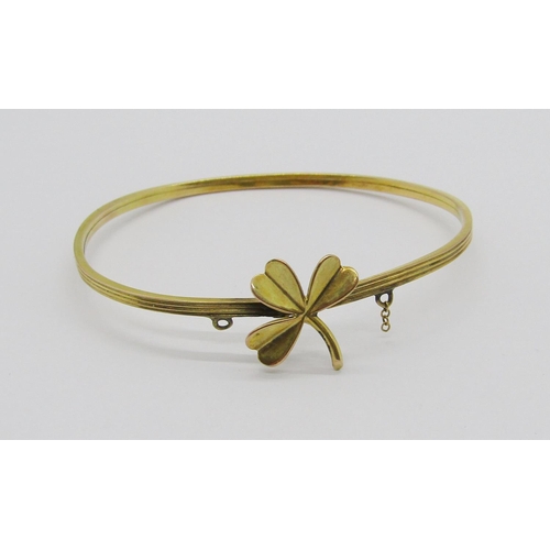 331 - Antique 9ct shamrock bangle, 3.8g