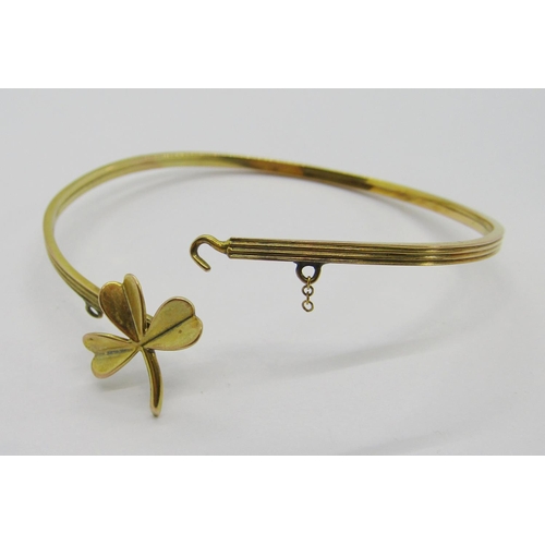 331 - Antique 9ct shamrock bangle, 3.8g