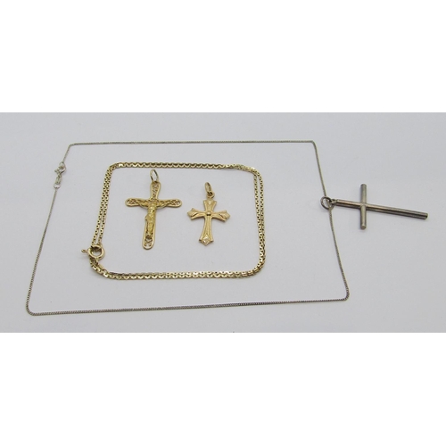 338 - Group of jewellery comprising an 18ct cross pendant, 2.1g, a further 9ct crucifix pendant with filig... 