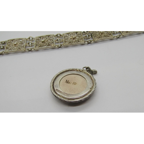 329 - Mixed group of silver jewellery to include an Aesthetic Movement hinged bangle stamped 'Standard Sil... 