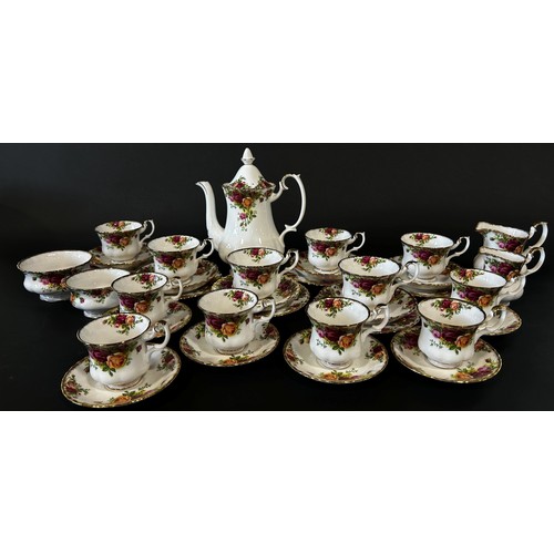 134 - Extensive collection of Royal Albert Old Country Roses dinner and tea wares