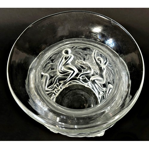 182 - A Verlys Mermaid glass vase, circa 1930’s engraved with mermaids swimming amongst fish, engraved 'Ve... 