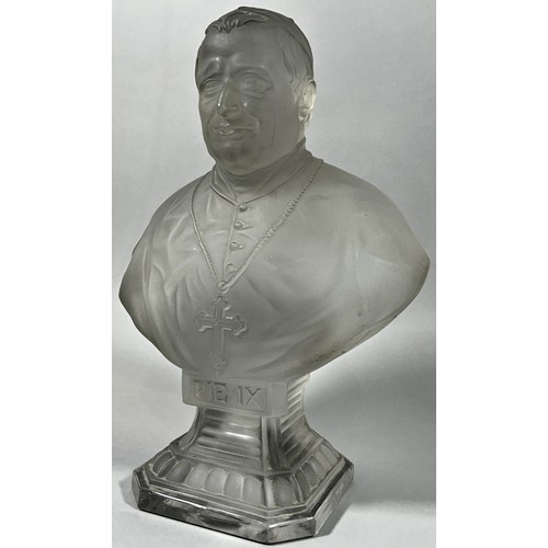 186 - An antique St Louis Depose frosted glass bust of Pope Pius IX (1846-1878), stamp to the back, 26cm h... 