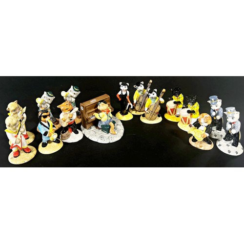 63 - A 15 piece Beswick cat band