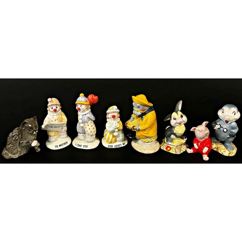 54 - A collection of Beswick ceramic animals and figures to include a large Bald Eagle 1018, with outstre... 