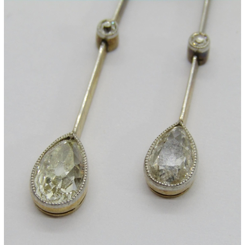 296 - Fine early 20th century diamond negligee pendant in bi-colour metal, set with five old-cut diamonds ... 