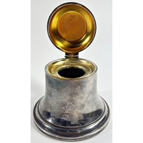 264 - A silver campana shaped inkwell with a gilded interior cap and original well, Birmingham 1922, maker... 