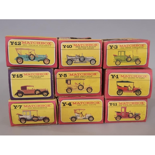 702 - A mixed lot of  models including 9 vintage Matchbox cars in pink/ purple/ yellow boxes, unboxed Lled... 