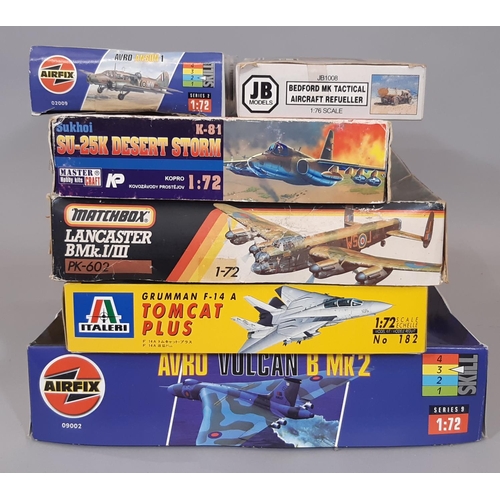 716 - Five vintage 1:72 scale model aircraft kits  including Airfix Avro Vulcan B Mk 2, others by  Italeri... 