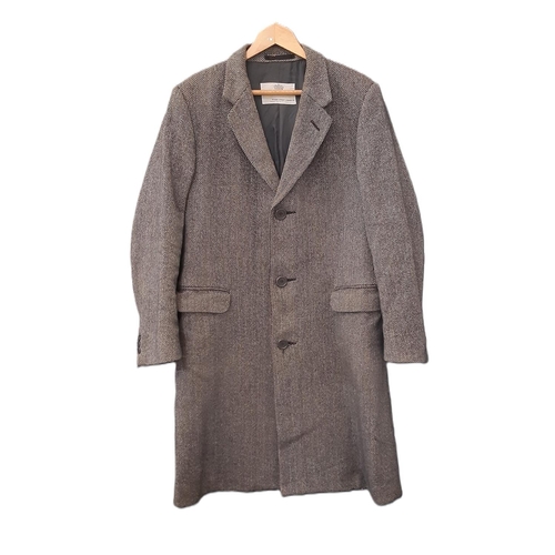 730 - Gentlemens' clothing comprising a vintage single breasted herringbone tweed coat in Lambswool by Aqu... 