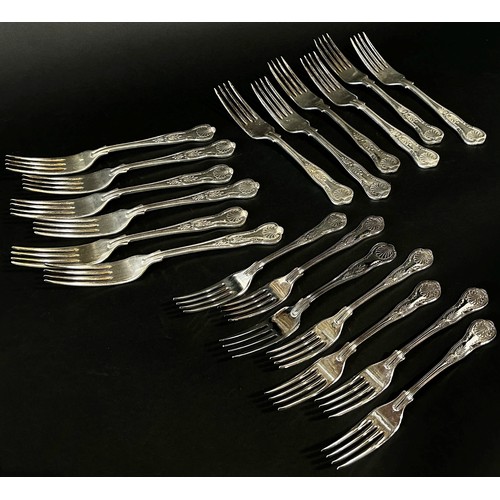 226 - Loose Smith Seymour King’s pattern silver plated cutlery, enough for six complete settings