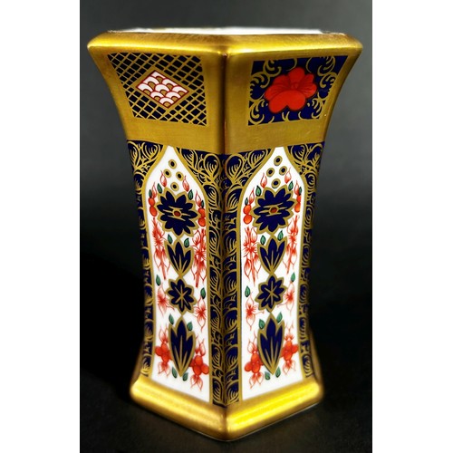 95 - Crown Derby Old Imari pattern hexagonal spill vase, 120cm high