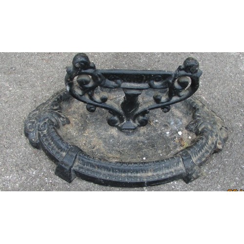 1116 - A Victorian painted cast iron country house stick / umbrella stand decorated with fruiting vines, 60... 