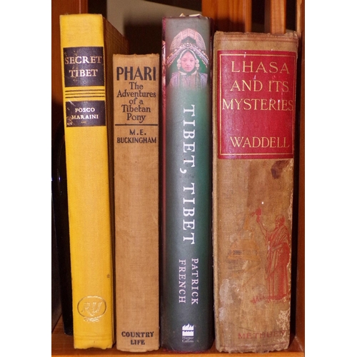 612 - A small library of books referencing Tibet to include Waddell's Lhasa and its Mysteries (1906) with ... 