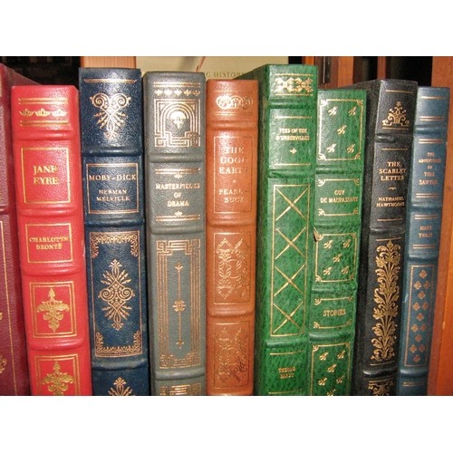 621 - A large library of classic novels published by Reader's Digest in attractive leather & gilt bindings... 