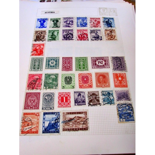 680 - A collection of stamps and albums (6) of assorted stamps - to include a Russian collection including... 