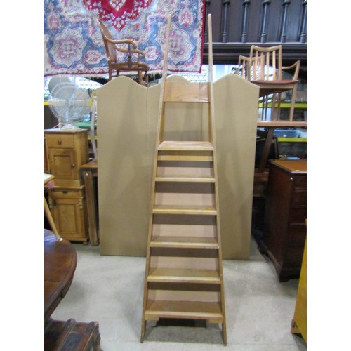 1263 - A flight of oak library steps with five treads and platform, 240cm high