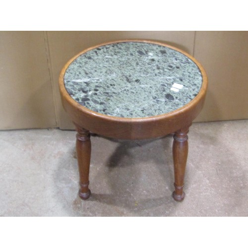 1270 - 19th century mahogany occasional table of circular form with inset green marble, 48cm diameter