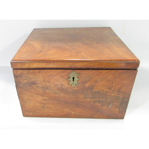 465 - A 19th century mahogany jewellery box with a hinged top and two side drawers held with brass pins 29... 