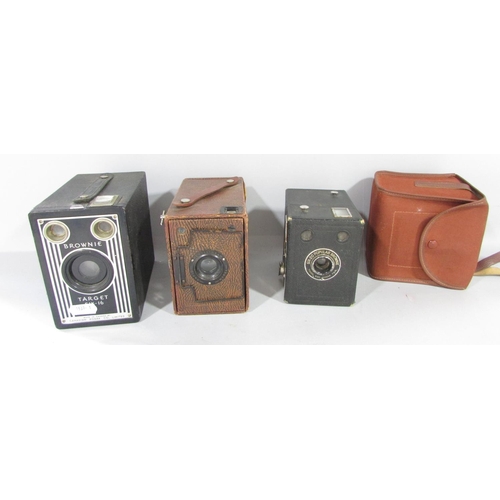 467 - A mixed collection of vintage cameras including a Kodak Brownie Target six-16, two No1 Pocket Kodaks... 