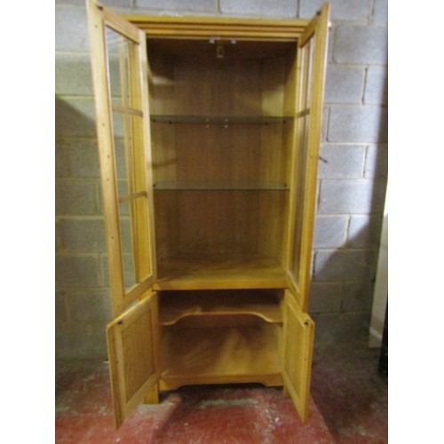 1553 - A contemporary light oak Arts & Crafts style freestanding corner or alcove cabinet, enclosed  by two... 